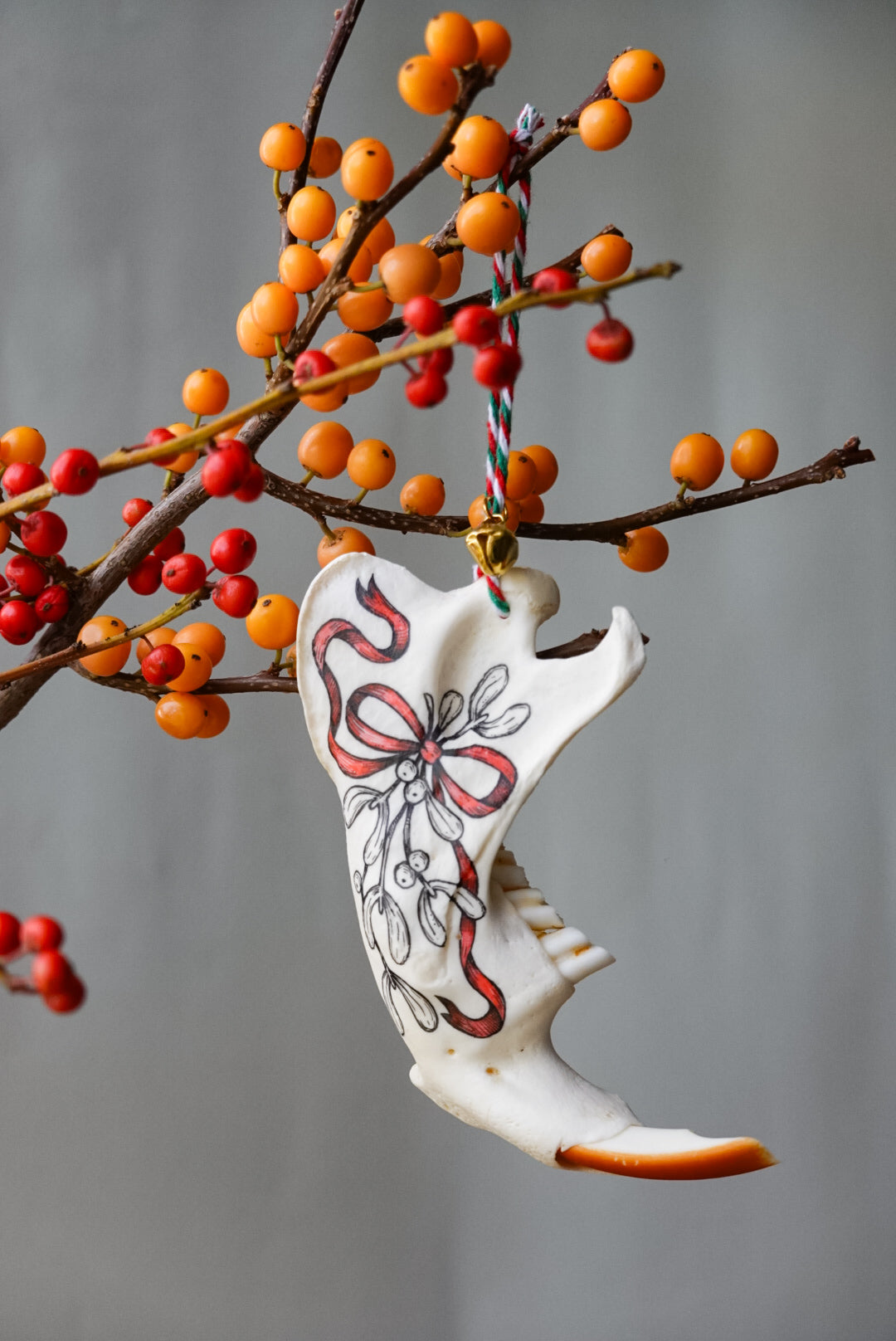 Painted beaver jaw "Mistletoe", bone ornaments