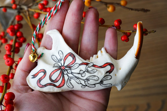 Painted beaver jaw "Mistletoe", bone ornaments