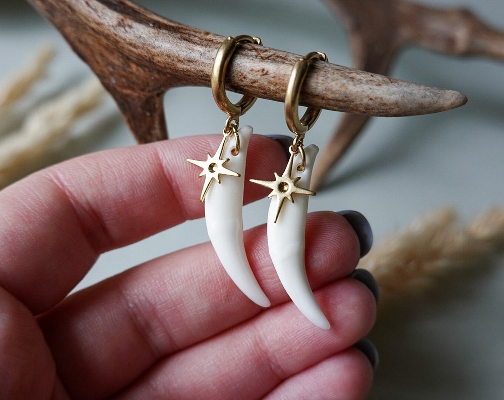 Elegance Red Fox Fang Earrings